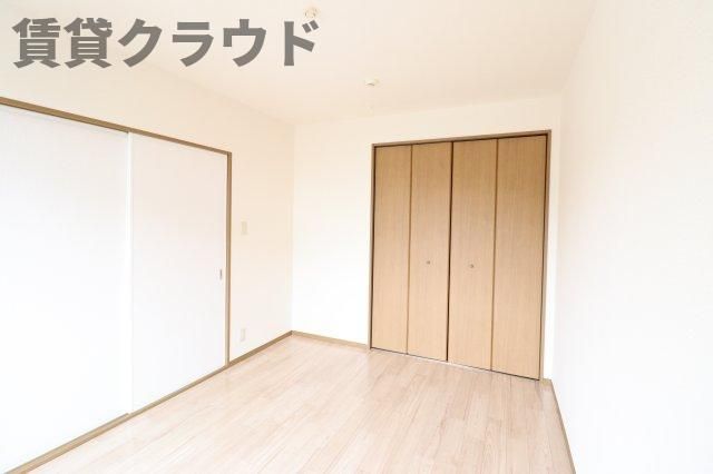 ベッドルーム
