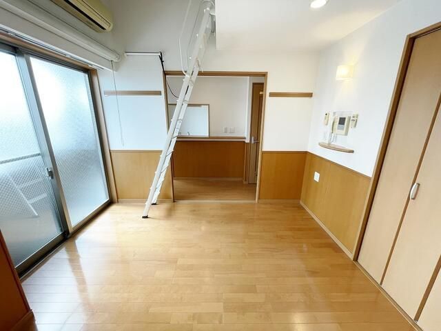 ベッドルーム