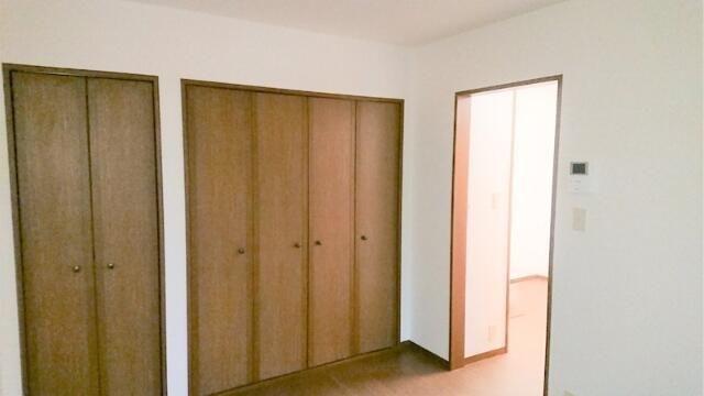 ベッドルーム