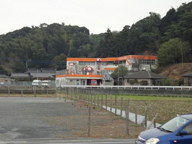 こみね星ヶ丘幼稚園(420m)