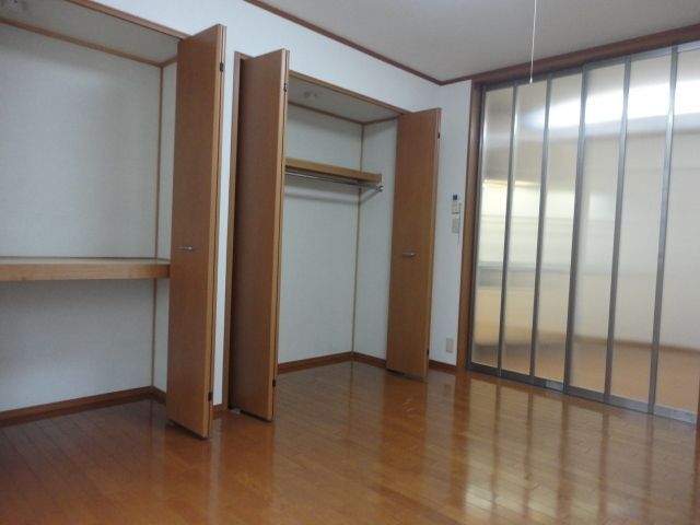 ベッドルーム