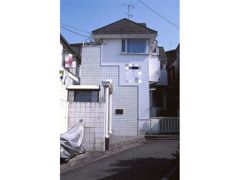 レオパレス上大岡第12の外観画像