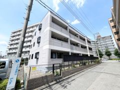 アローウェルスの外観画像