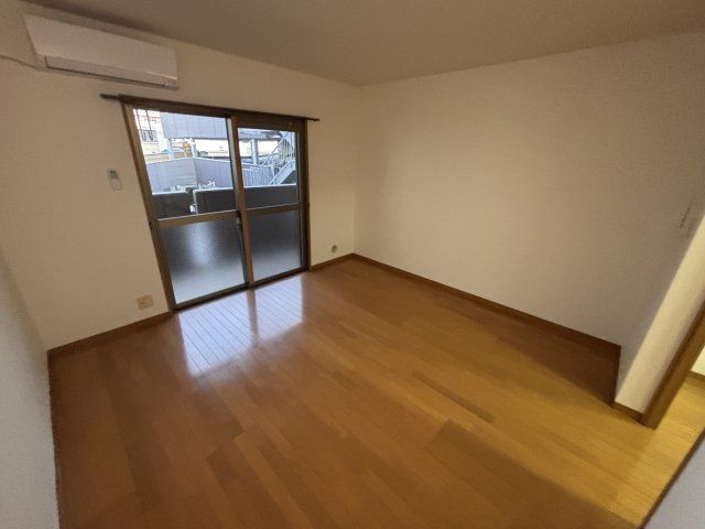 ベッドルーム