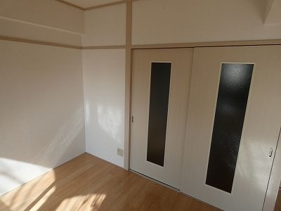 ベッドルーム