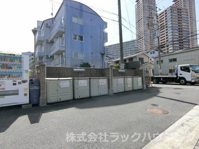 近くに施設あり