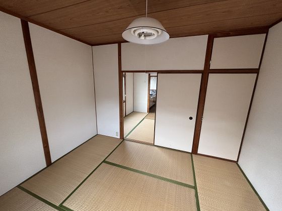 ベッドルーム