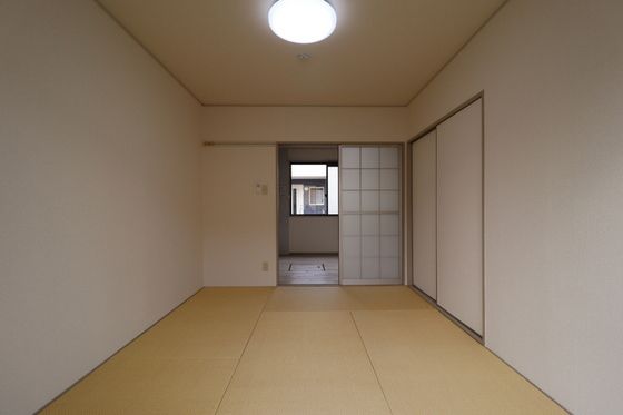 ベッドルーム