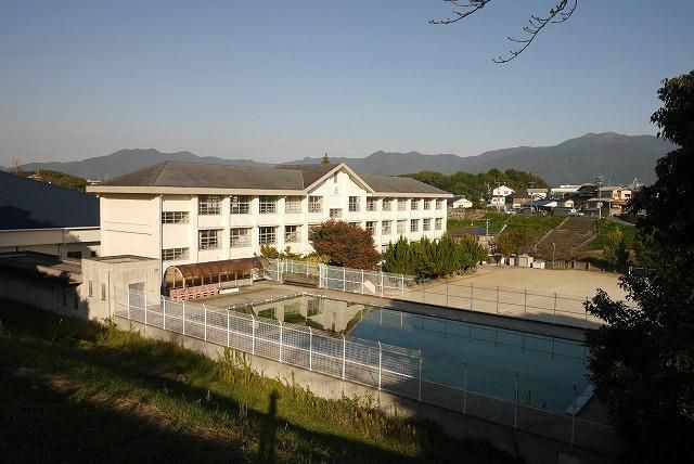 直方市立直方西小学校(1500m)