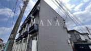 レオパレス若山の外観