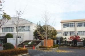 栗東市立大宝小学校(小学校)まで600m