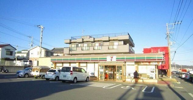 セブンイレブンまで251m