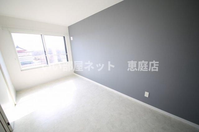 ベッドルーム