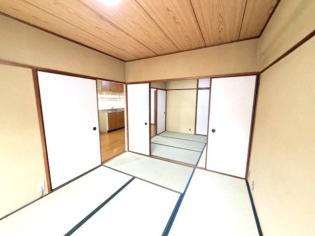 ベッドルーム