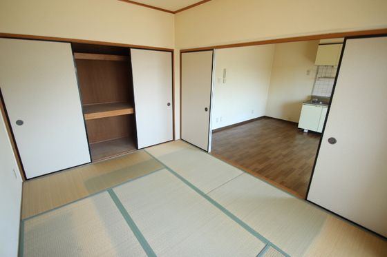 ベッドルーム