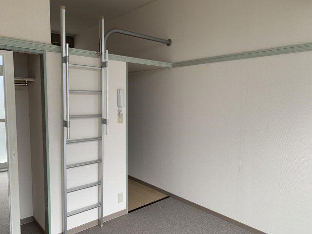 ベッドルーム