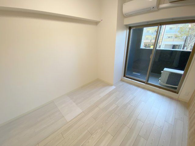 ベッドルーム