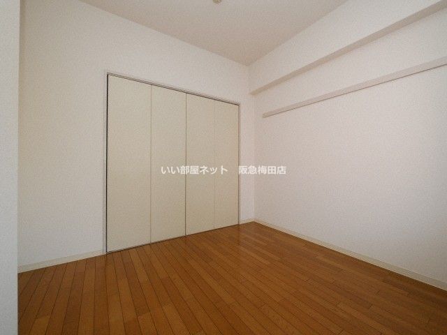 ベッドルーム