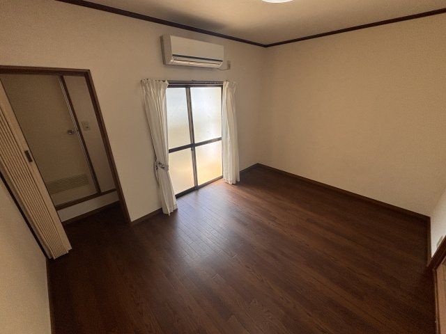 ベッドルーム