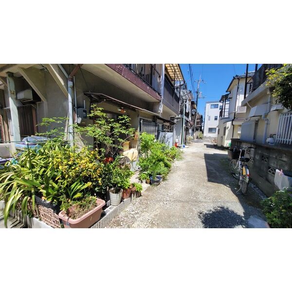 近くに施設あり