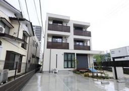 East fieldの外観画像
