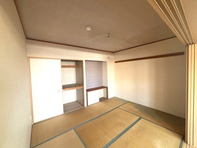 ベッドルーム