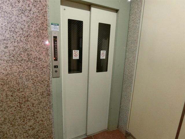 ロビー