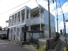 レオパレスクローバーの外観画像