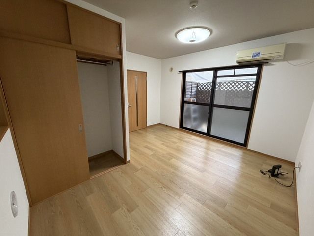 ベッドルーム