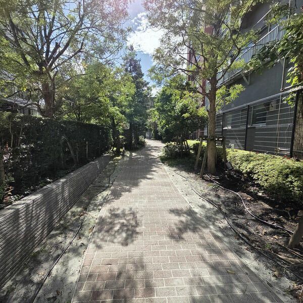 近くに施設あり