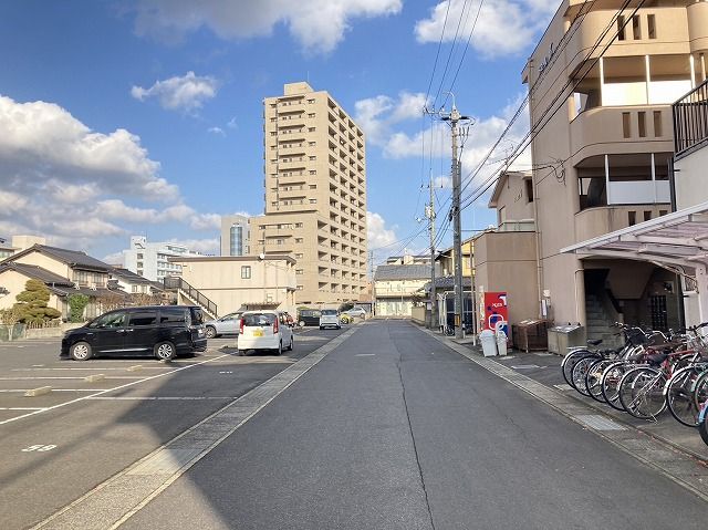 近くに施設あり