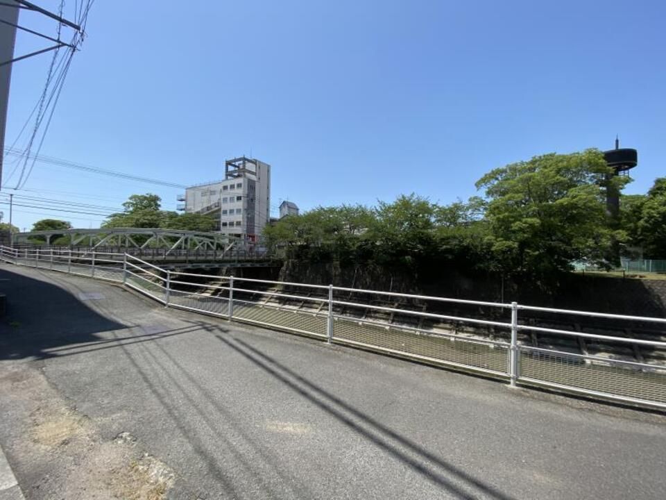 近くに施設あり