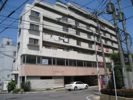 ファミール陣山の外観