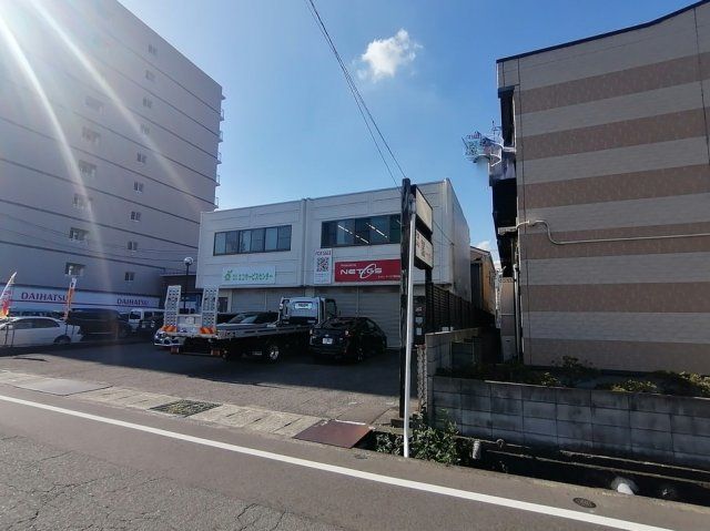 近くに施設あり