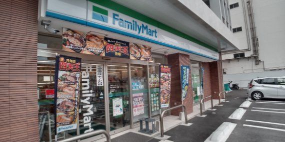 近くに施設あり