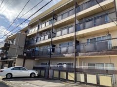 春岡マンションの外観画像