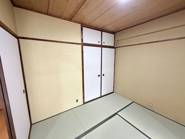 ベッドルーム