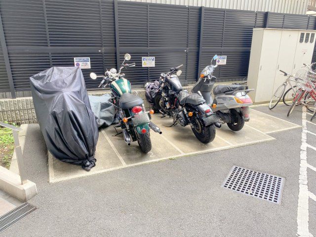 その他
