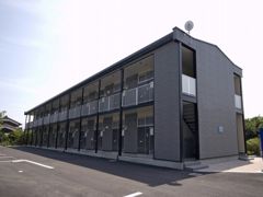 レオパレス南小路の外観画像