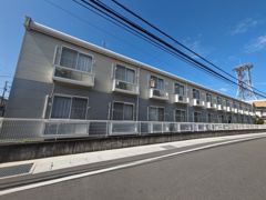 レオパレスグランド カメリア5の外観画像
