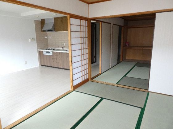 ベッドルーム