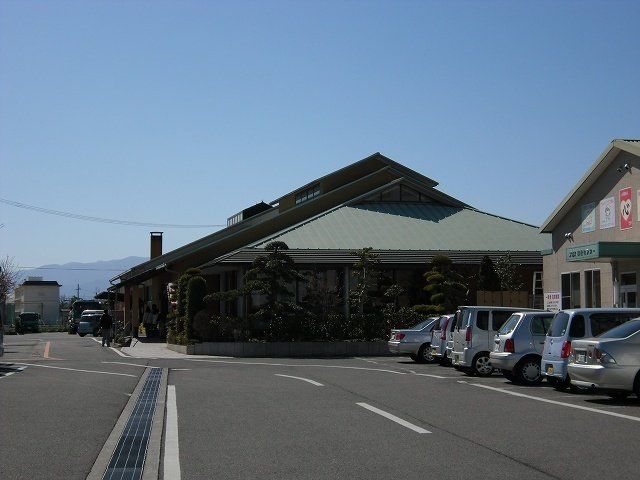武丈の湯様まで1400m