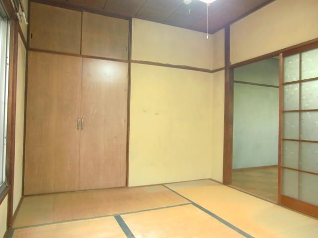 ベッドルーム