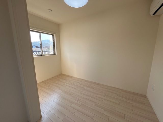ベッドルーム