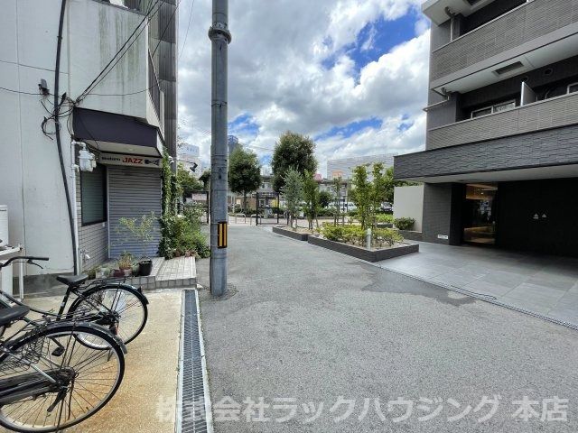 近くに施設あり