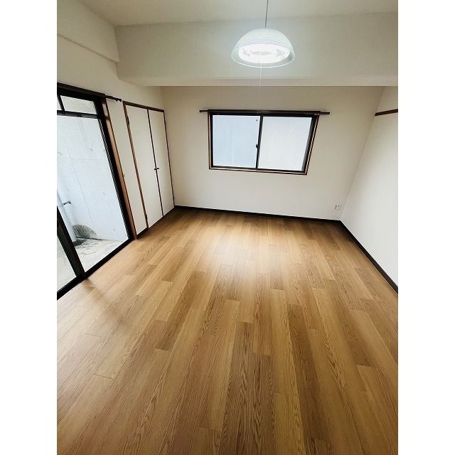 ベッドルーム