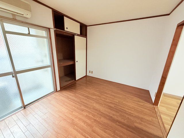 ベッドルーム