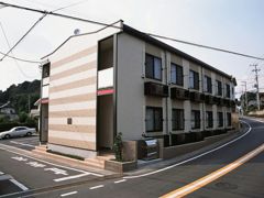 レオパレス箱根ヶ崎新宿坂の外観画像