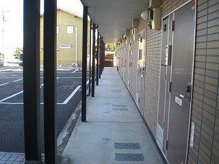 近くに施設あり