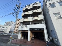 パークイーストの外観画像